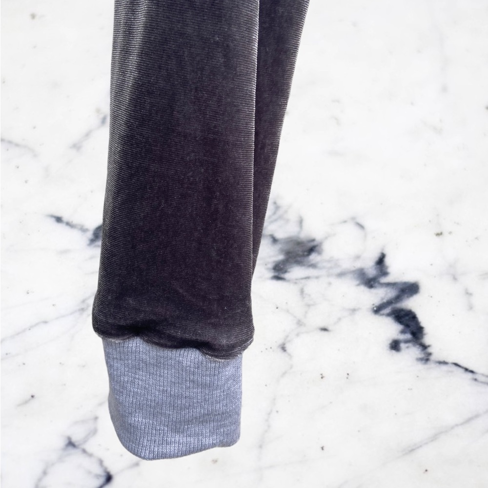 Velvet Jacket - Picture 5 of 6